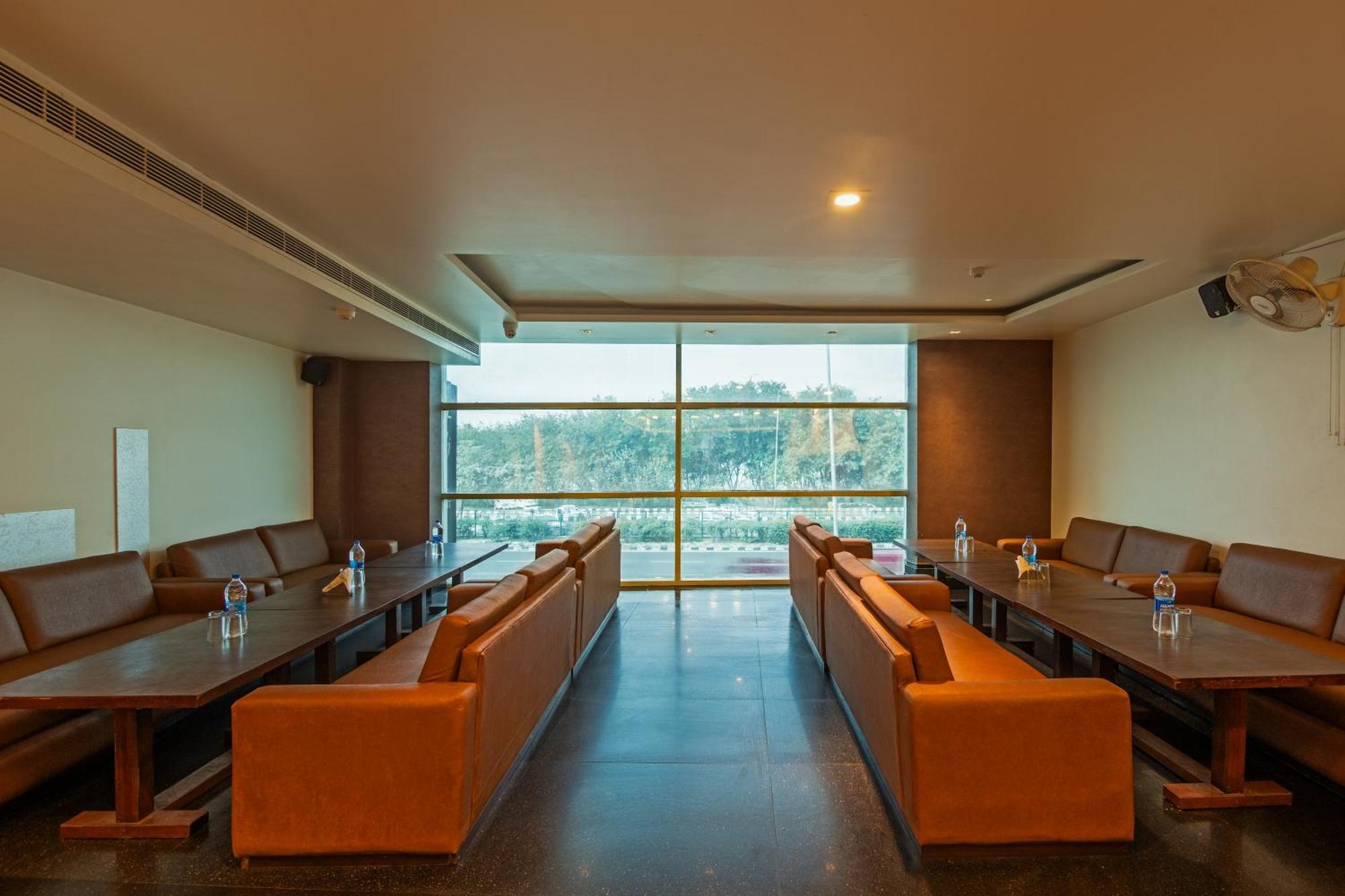 Hotel Delhi 37 By Star Group Near Delhi Airport New Delhi Eksteriør bilde