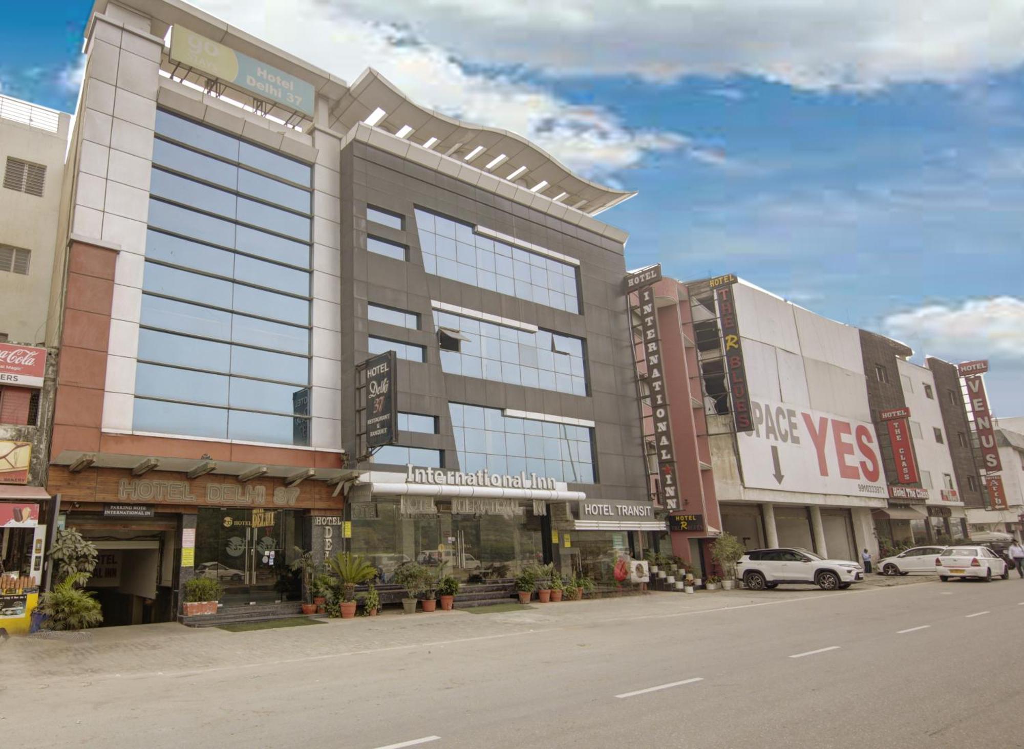 Hotel Delhi 37 By Star Group Near Delhi Airport New Delhi Eksteriør bilde